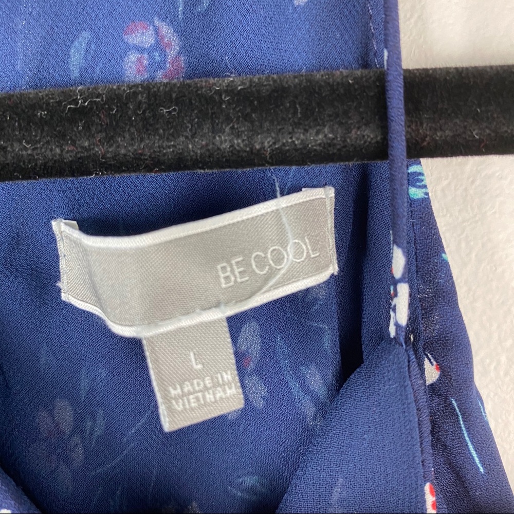 Be cool floral navy blue tank top size large - Picture 3 of 4